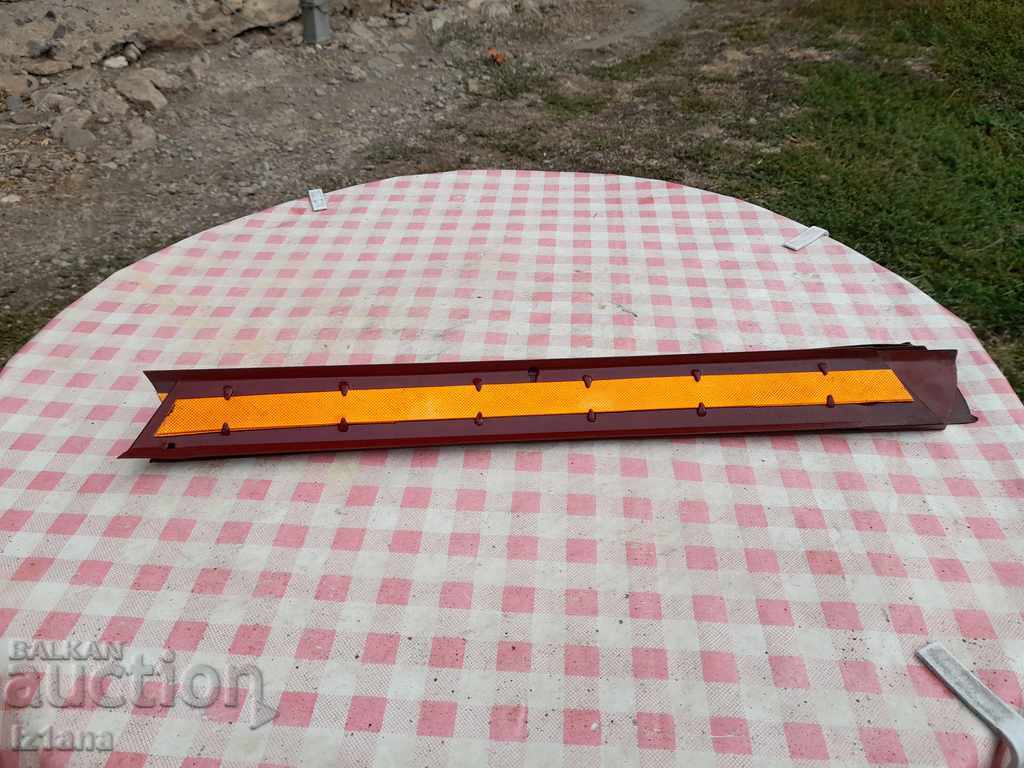 Old car emergency triangle with price 15.00 BGN | € 7.67