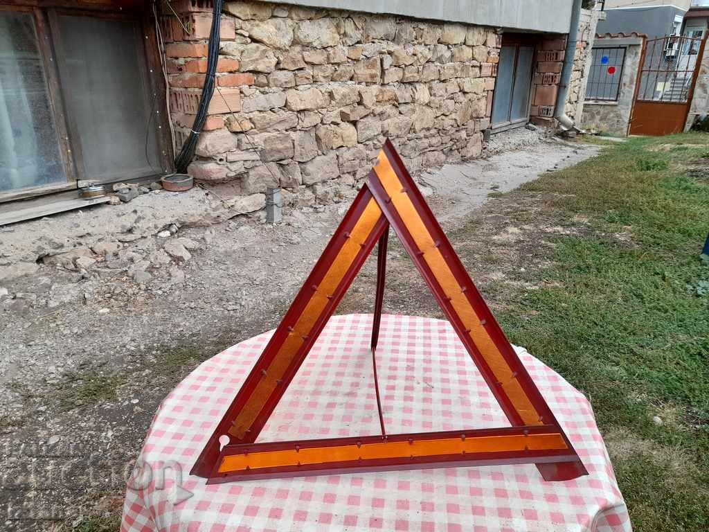 Delivery of Old car emergency triangle