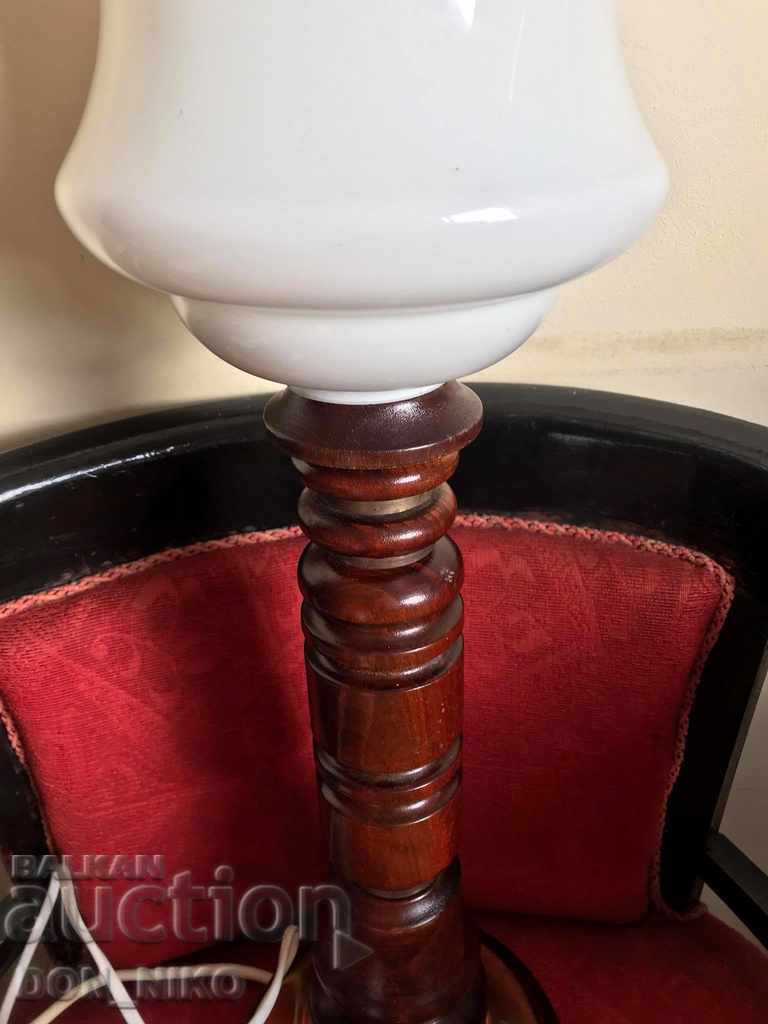 Desk lamp with price 60.00 BGN | € 30.68 Desk lamp with price 60.00 BGN | € 30.68