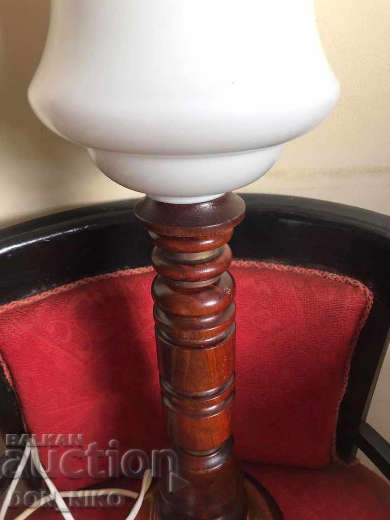 Delivery of Desk lamp Delivery of Desk lamp