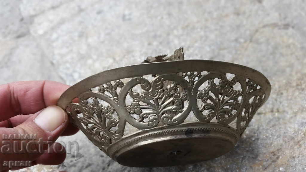 Δημοπρασία Ένα αναγεννησιακό πιάτο για κουτάλια - χτυπημένα - ασημί Δημοπρασία Ένα αναγεννησιακό πιάτο για κουτάλια - χτυπημένα - ασημί