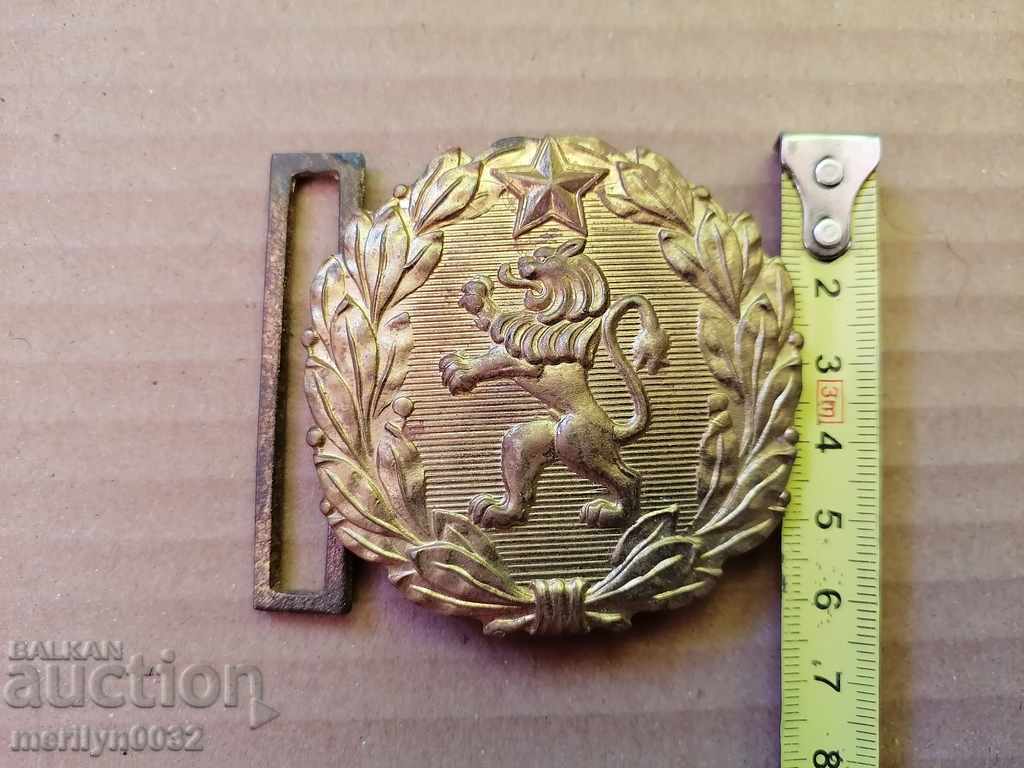 Delivery of Officer's bronze belt buckle, buckle blazon Delivery of Officer's bronze belt buckle, buckle blazon