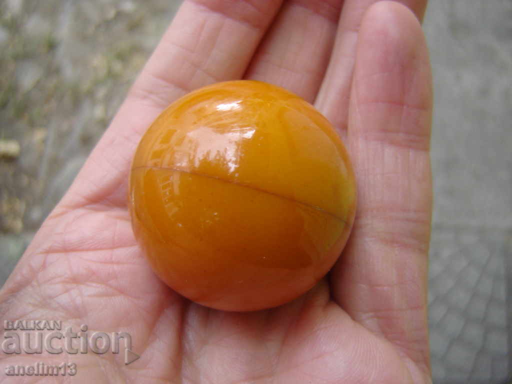 BALL HANDLE AMBER BAKELITE with price 222.00 BGN | € 113.51 BALL HANDLE AMBER BAKELITE with price 222.00 BGN | € 113.51