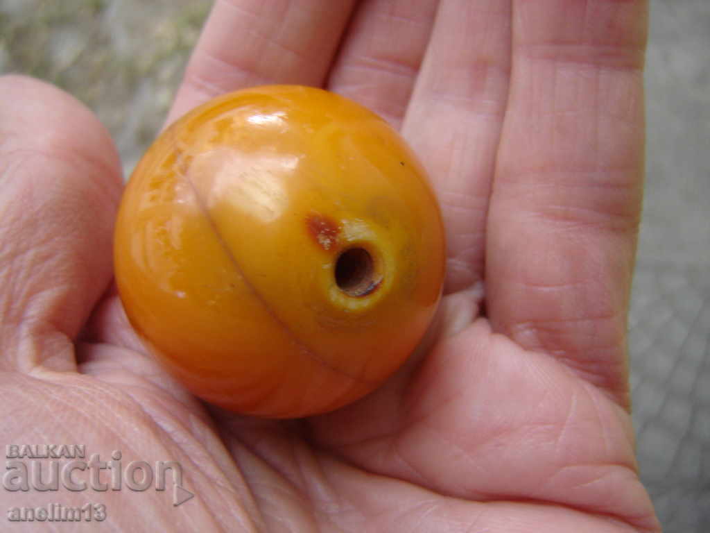 Delivery of BALL HANDLE AMBER BAKELITE Delivery of BALL HANDLE AMBER BAKELITE