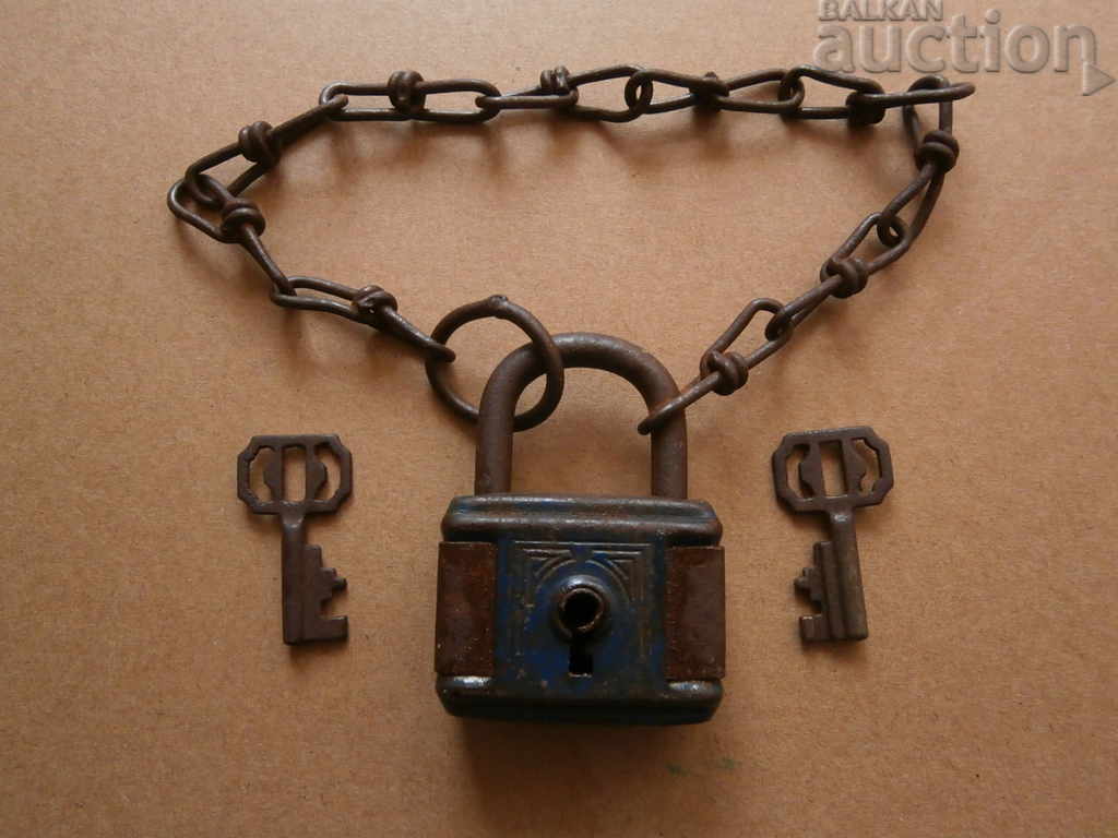 retro vintage padlock with key with price 41.00 BGN | € 20.96 retro vintage padlock with key with price 41.00 BGN | € 20.96