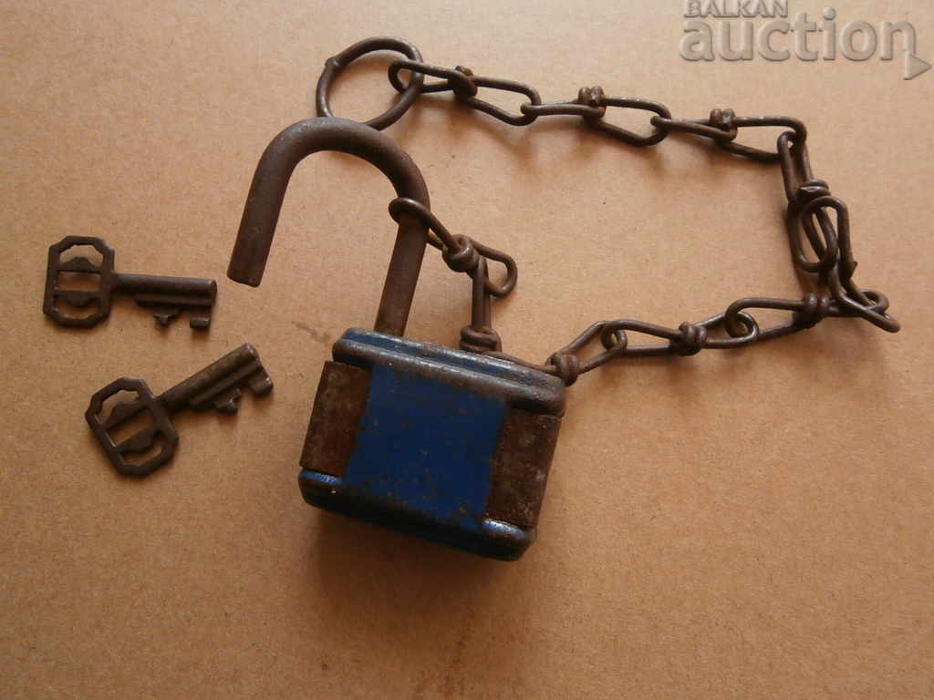 retro vintage padlock with key - 5 retro vintage padlock with key - 5