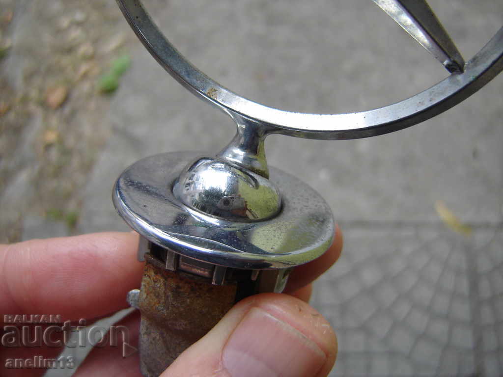 Delivery of RETRO EMBLEM FOR MERCEDES Delivery of RETRO EMBLEM FOR MERCEDES