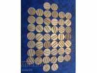 Lot mare de jetoane, monede, jetoane de joc, telefoane etc. - 46 de piese