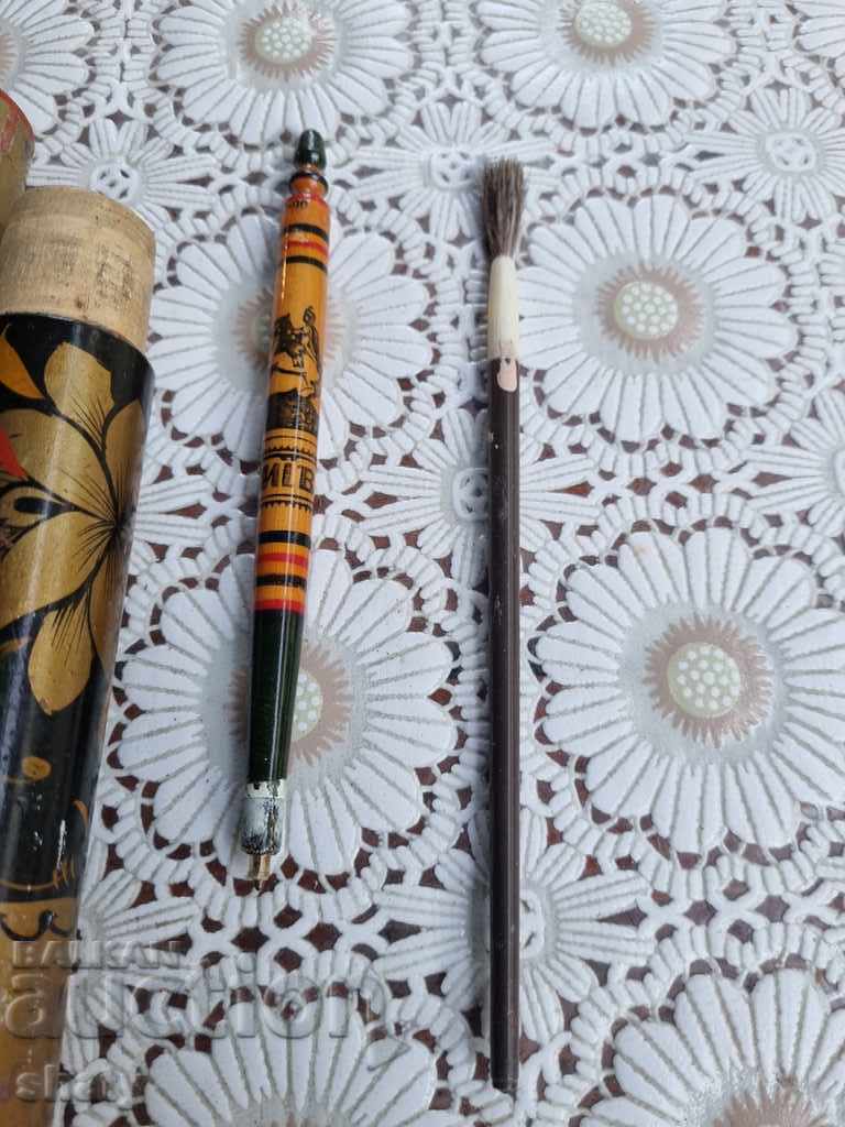 Delivery of Russian paint brushes