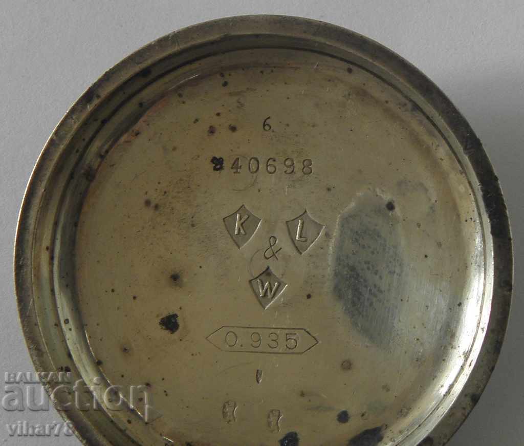 Licitație ceas de buzunar argintiu Licitație ceas de buzunar argintiu