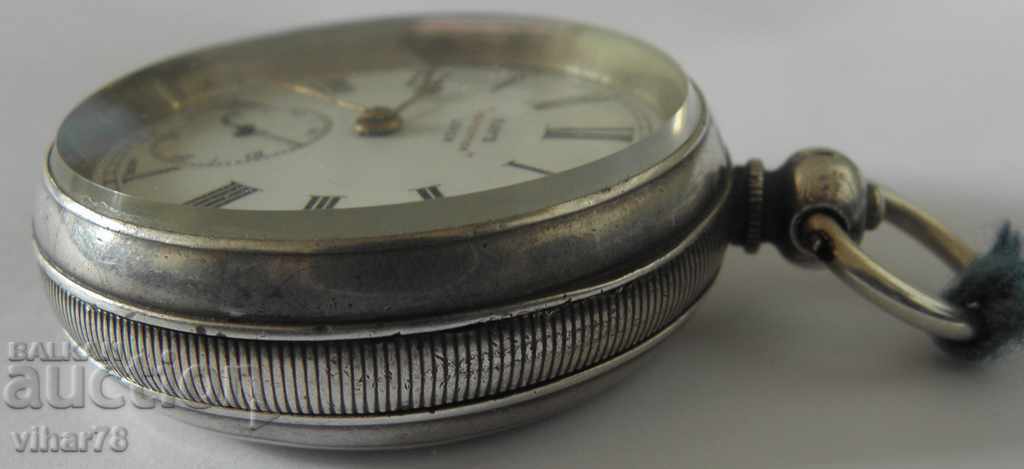 Livrarea ceas de buzunar argintiu Livrarea ceas de buzunar argintiu