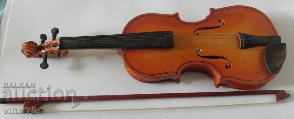 малка цигулка с цена 109.99 лв. | € 56.24 малка цигулка с цена 109.99 лв. | € 56.24