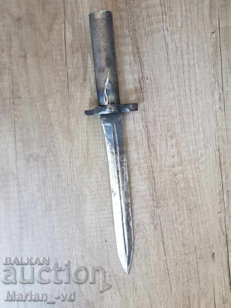 old bayonet with price 80.00 BGN | € 40.90 old bayonet with price 80.00 BGN | € 40.90