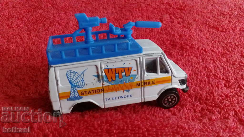 Auction Small metal car Bus Mercedes Auction Small metal car Bus Mercedes