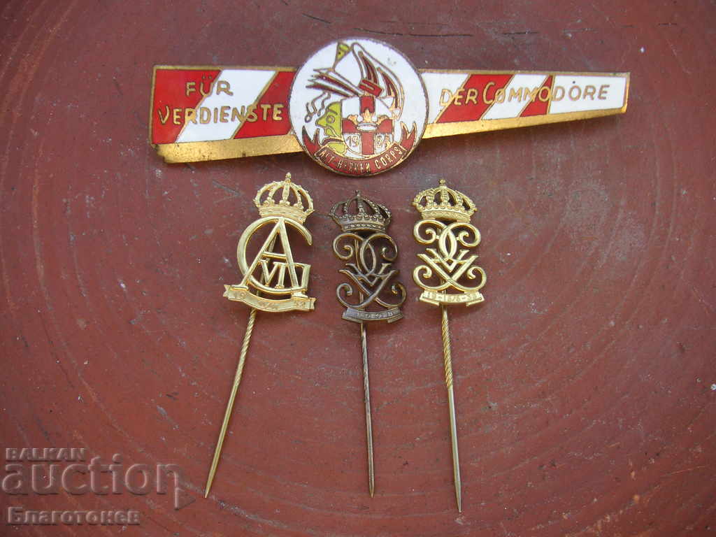 Royal badges