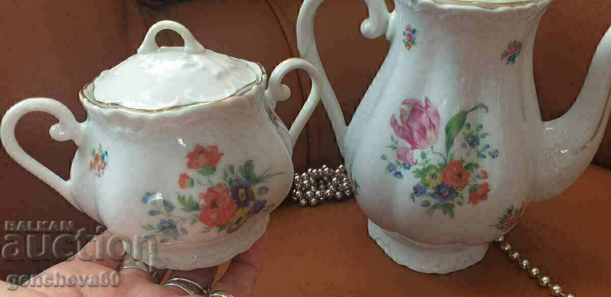 Porcelain with floral motifs, marked with price € 50.00 | 97.79 BGN Porcelain with floral motifs, marked with price € 50.00 | 97.79 BGN