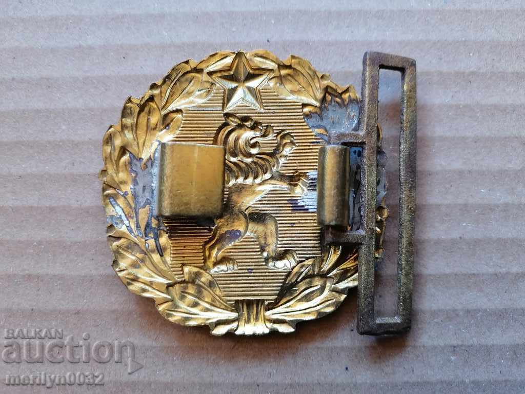 Delivery of Officer's bronze belt buckle, buckle blazon Delivery of Officer's bronze belt buckle, buckle blazon