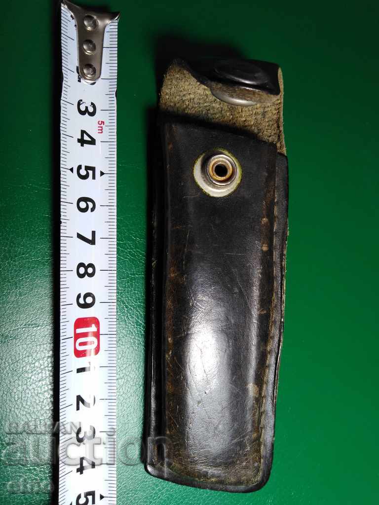 Livrarea Toc vechi din piele pentru reviste de pistol