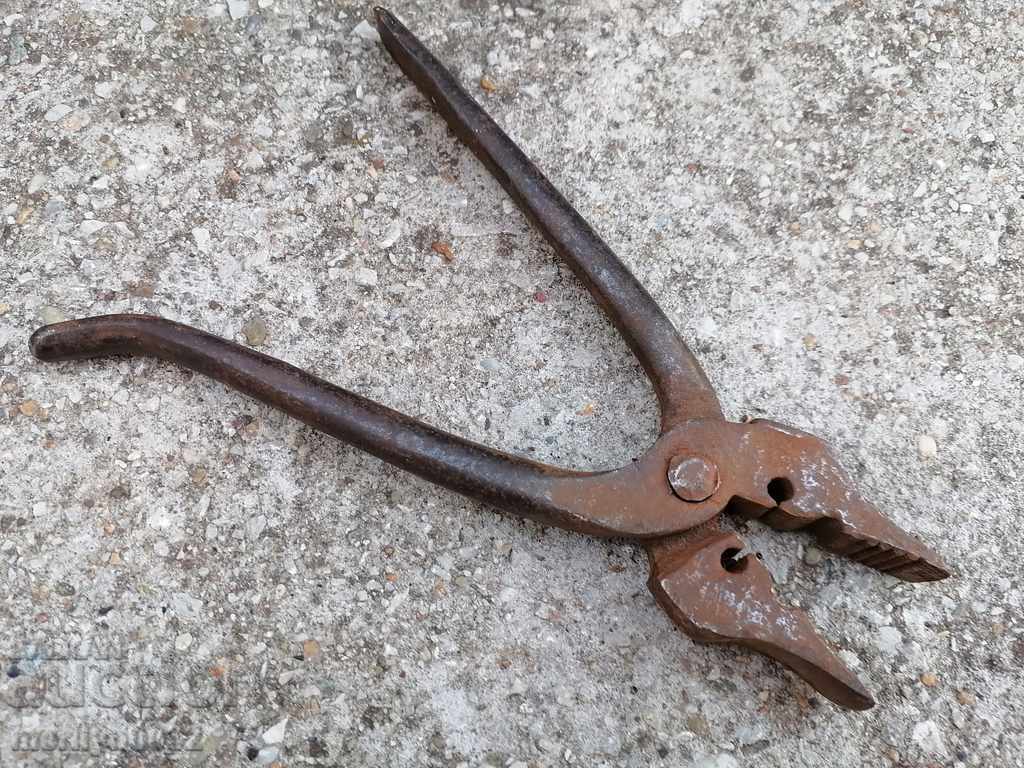 Army pliers for ammunition disposal - 5 Army pliers for ammunition disposal - 5