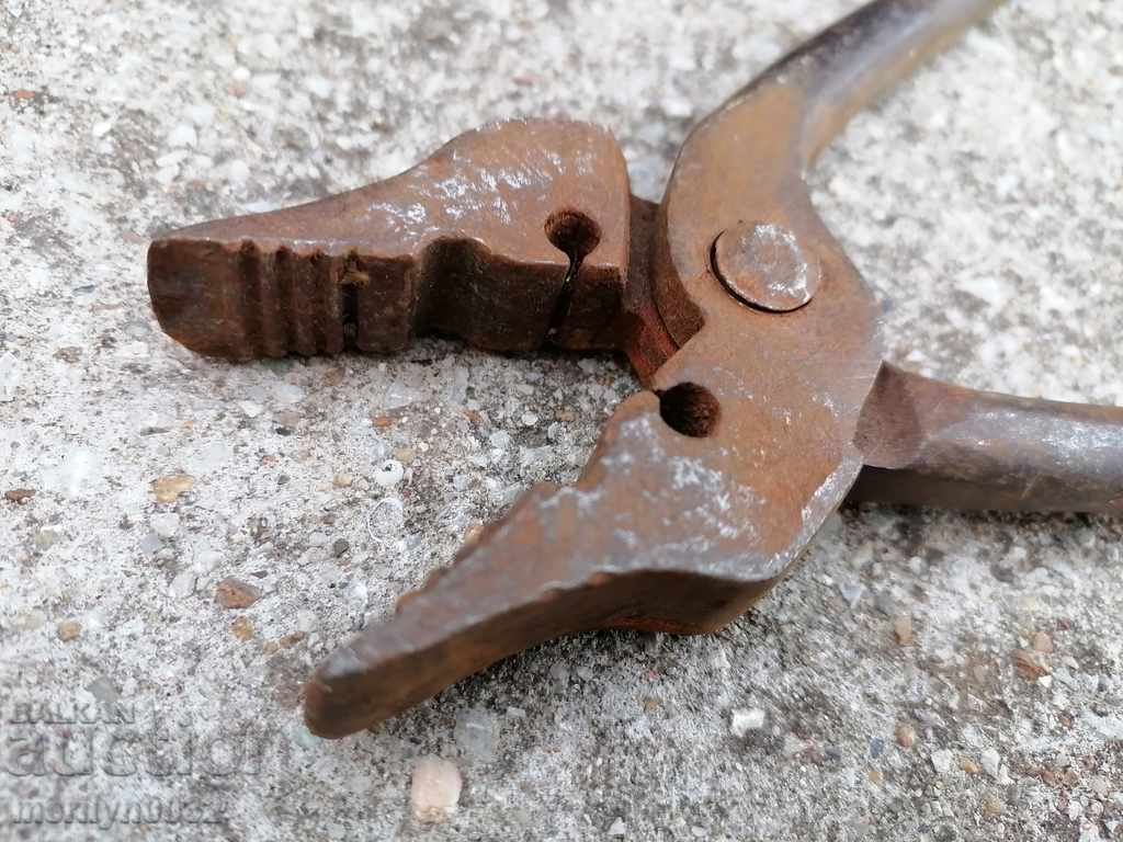 Army pliers for ammunition disposal - 6 Army pliers for ammunition disposal - 6