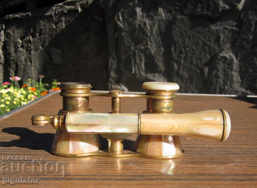 Delivery of old mother of pearl binoculars mother of pearl binoculars with mother of pearl handle
