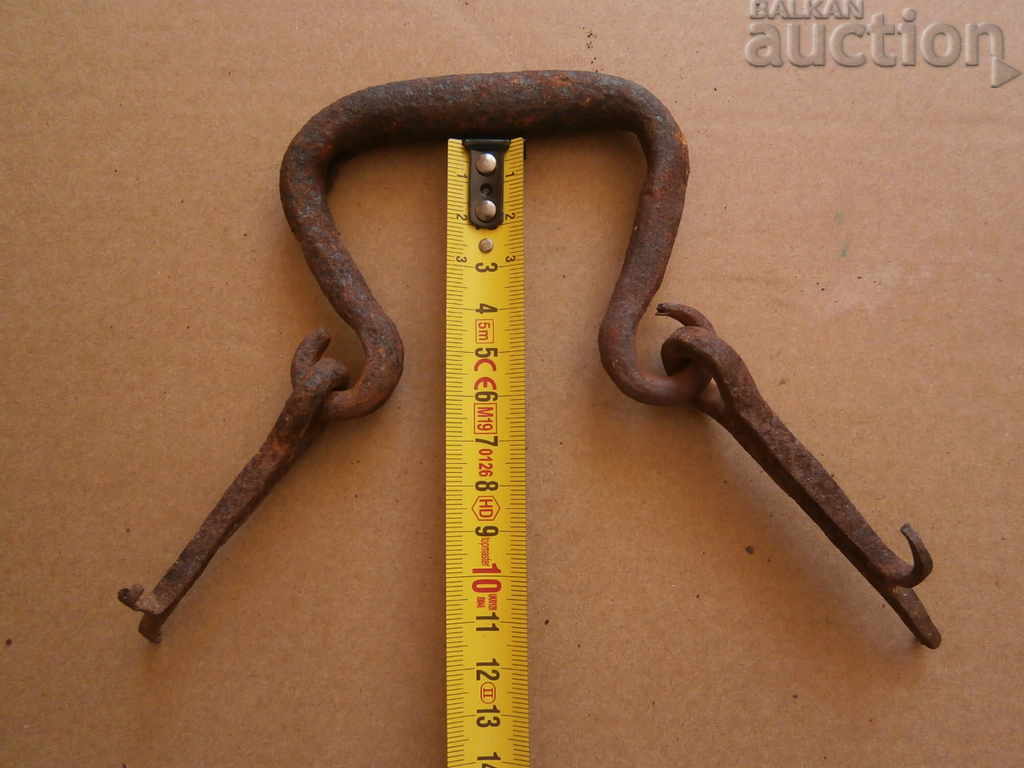 Delivery of antique wrought primitive handle Delivery of antique wrought primitive handle