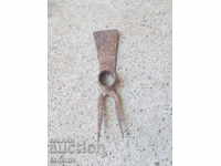 Μια παλιά σκαπάνη