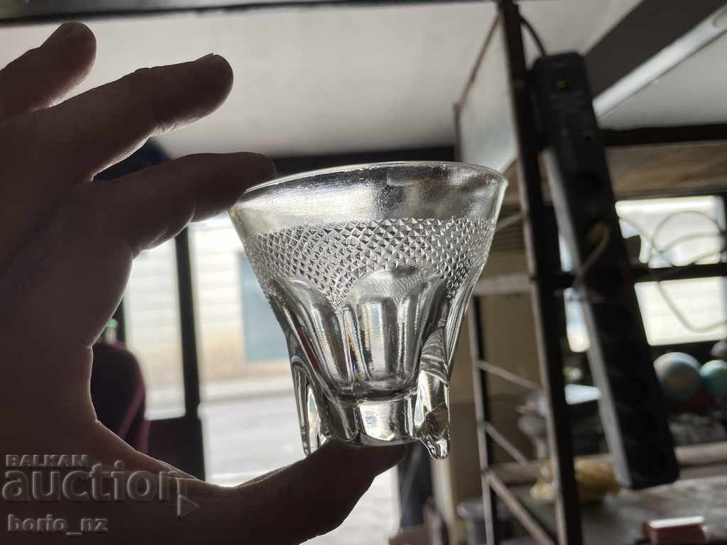 Delivery of 10715. DURALEX PLATE SERVICE 7 SHALLOWS AND 4 DEEPS Delivery of 10715. DURALEX PLATE SERVICE 7 SHALLOWS AND 4 DEEPS