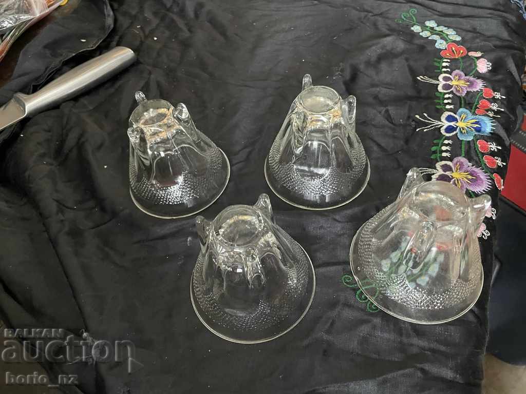 10715. DURALEX PLATE SERVICE 7 SHALLOWS AND 4 DEEPS - 6 10715. DURALEX PLATE SERVICE 7 SHALLOWS AND 4 DEEPS - 6