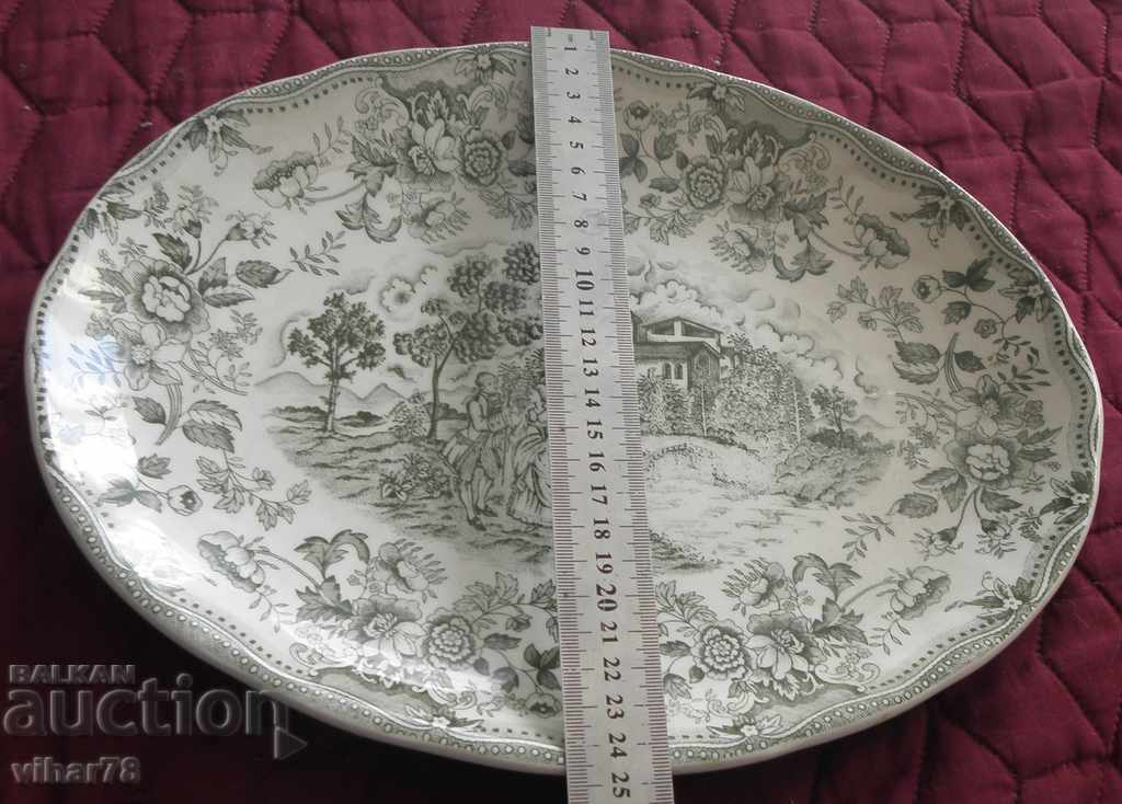 Lot of 7 porcelain plates - 6 Lot of 7 porcelain plates - 6