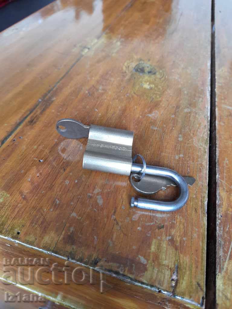 Old padlock Sevlievo - 6