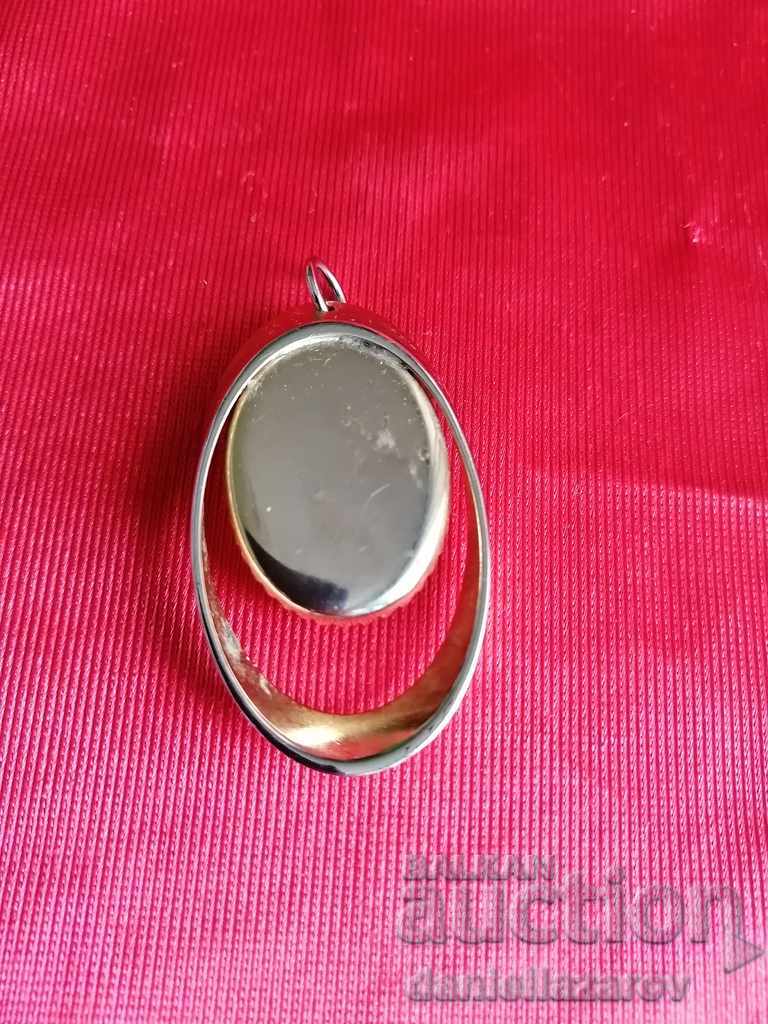 Old GOLDEN PENDANT Pendant Cameo with price 25.00 BGN | € 12.78