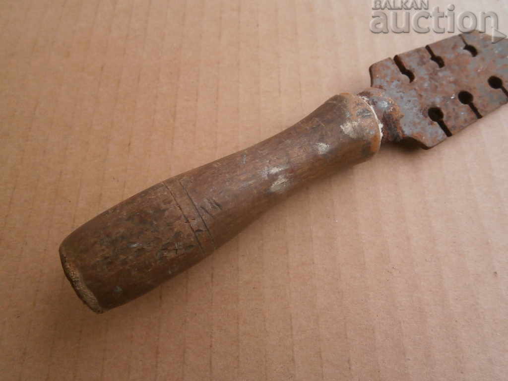 Auction old instrument tool Auction old instrument tool