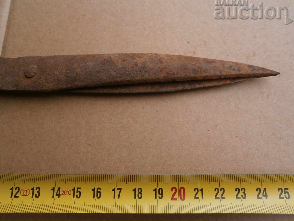 Auction Renaissance forged scissors primitive scissors Auction Renaissance forged scissors primitive scissors