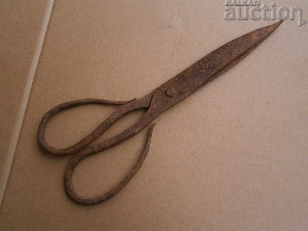 Delivery of Renaissance forged scissors primitive scissors Delivery of Renaissance forged scissors primitive scissors