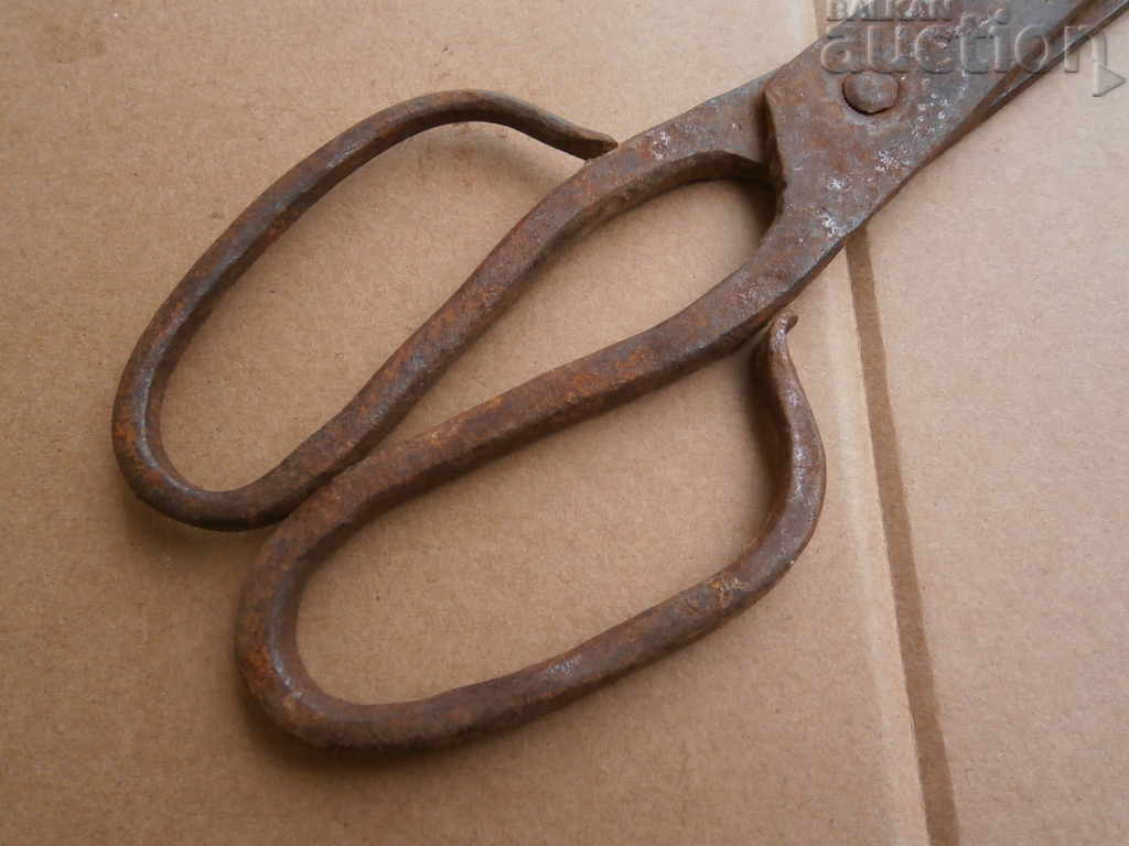 Renaissance forged scissors primitive scissors with price 25.00 BGN | € 12.78 Renaissance forged scissors primitive scissors with price 25.00 BGN | € 12.78