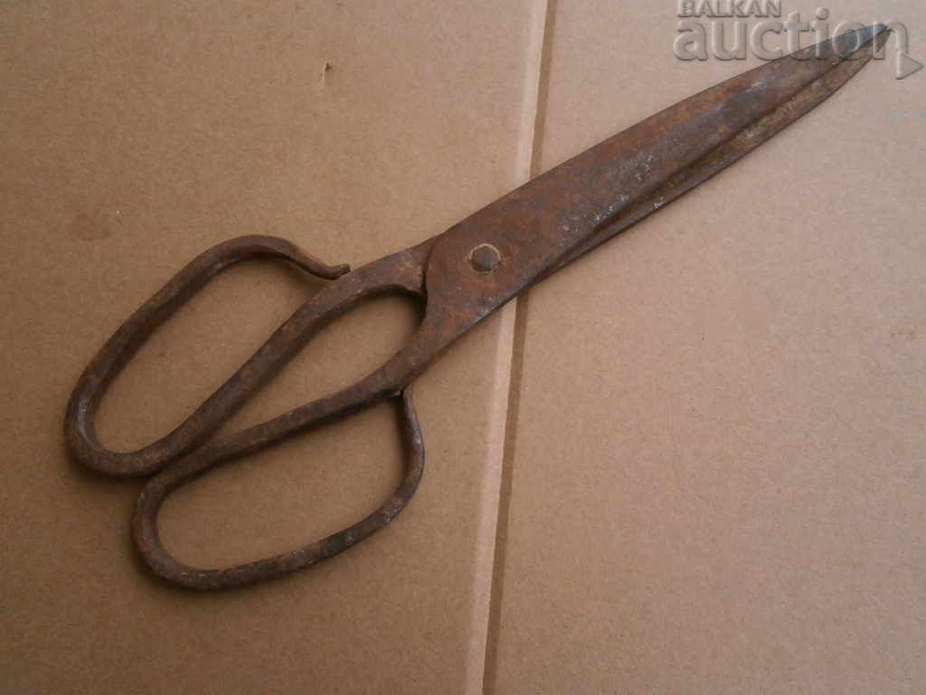 Delivery of Renaissance forged scissors primitive scissors Delivery of Renaissance forged scissors primitive scissors
