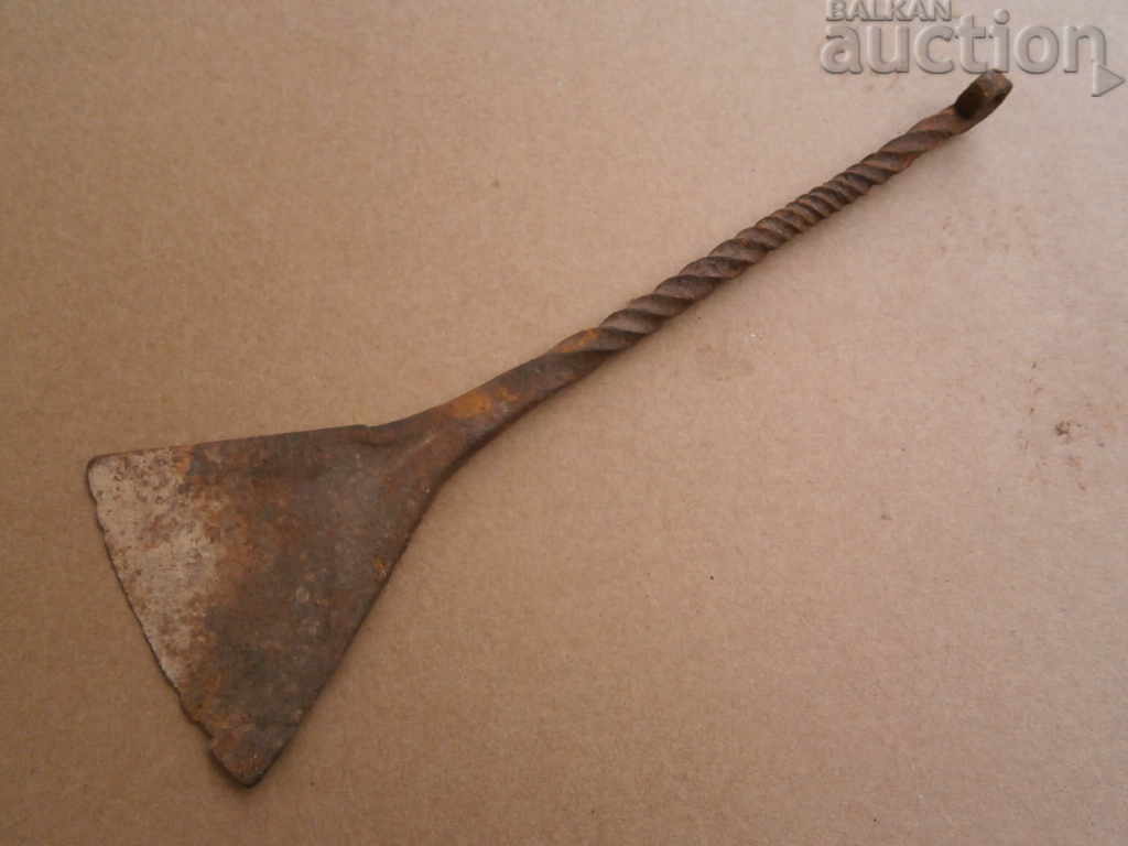 Delivery of a primitive scent, a gourd, a gourd, a wicker forged iron Delivery of a primitive scent, a gourd, a gourd, a wicker forged iron