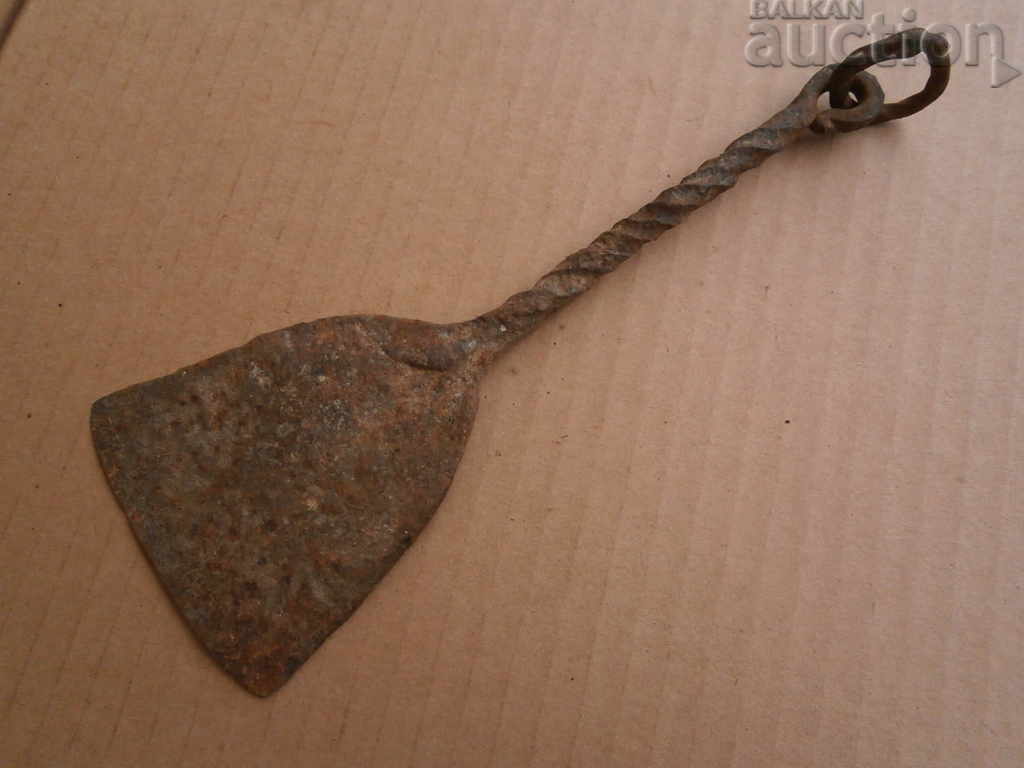 a primitive scent, a gourd, a gourd, a wicker forged iron with price 25.00 BGN | € 12.78 a primitive scent, a gourd, a gourd, a wicker forged iron with price 25.00 BGN | € 12.78