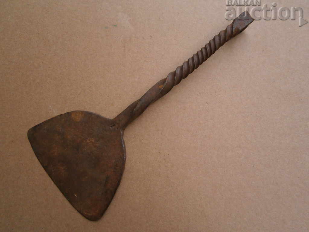 a primitive scent, a gourd, a gourd, a wicker forged iron with price 25.00 BGN | € 12.78 a primitive scent, a gourd, a gourd, a wicker forged iron with price 25.00 BGN | € 12.78