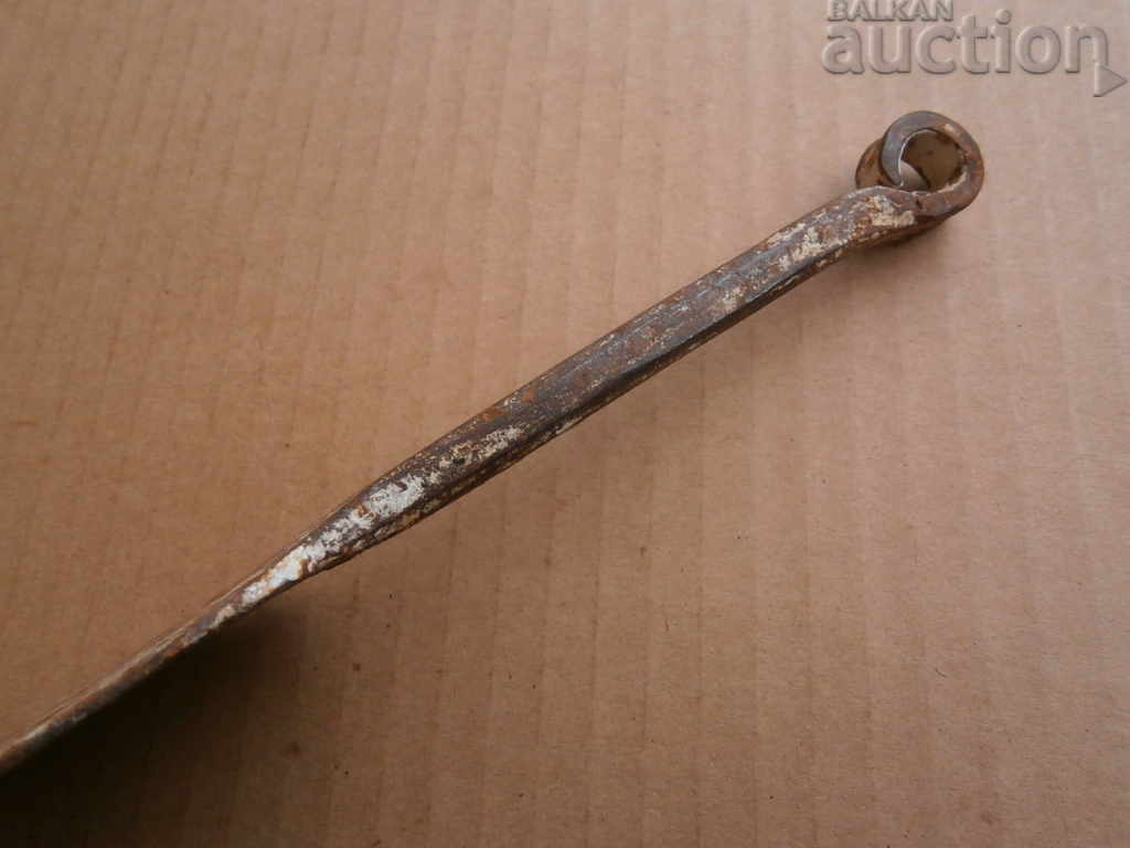 a primitive scent, a gourd, a gourd, a wicker forged iron with price 21.00 BGN | € 10.74 a primitive scent, a gourd, a gourd, a wicker forged iron with price 21.00 BGN | € 10.74