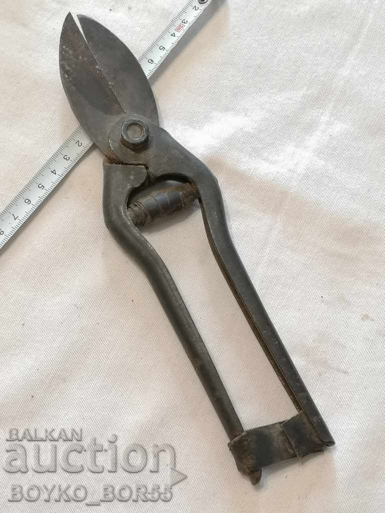 Ancient Shears for Sheet Metal, 40-50s of the 20th century. with price 26.00 BGN | € 13.29