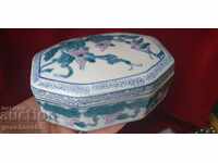Chinese porcelain jewelry box
