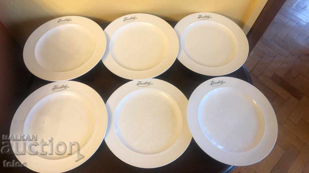 Rosenthal monogram plate set - reduced price - 6 Rosenthal monogram plate set - reduced price - 6