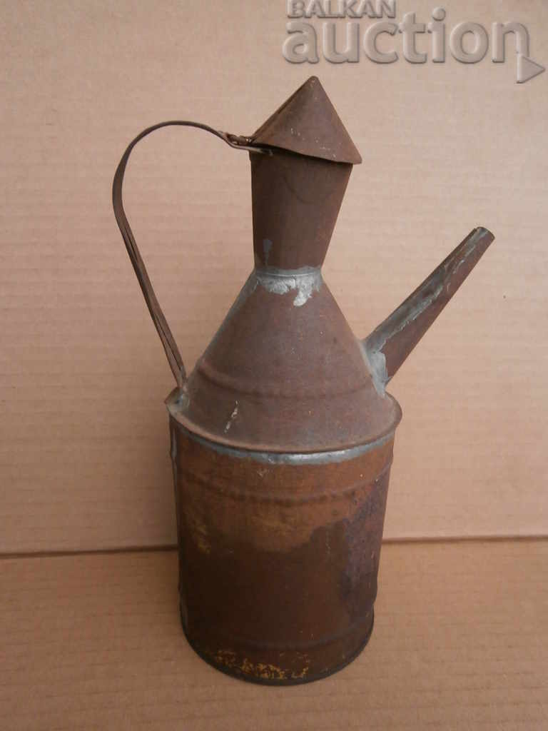Delivery of watering can oil military creativity WW2 WWII tube tube Delivery of watering can oil military creativity WW2 WWII tube tube