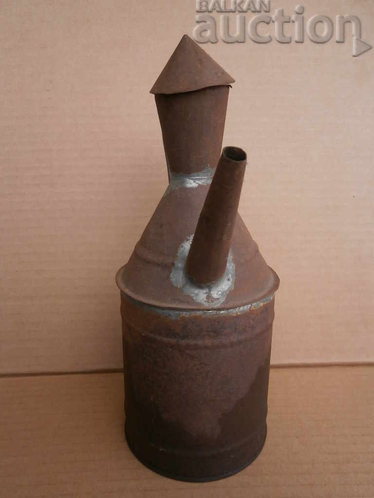 watering can oil military creativity WW2 WWII tube tube