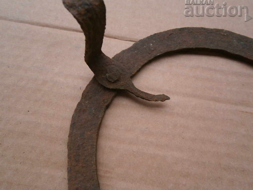 Delivery of Ancient small wrought iron, hearth, grill, wrought iron Delivery of Ancient small wrought iron, hearth, grill, wrought iron