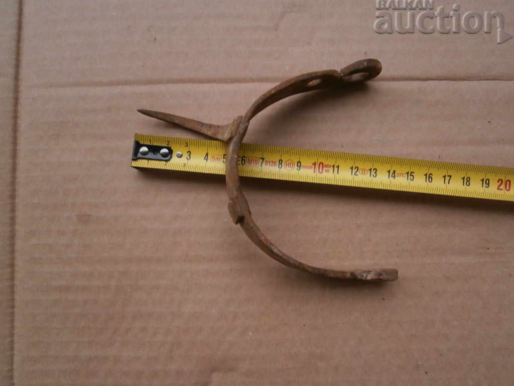 antique wrought collar with thorns for shepherd dog - 5 antique wrought collar with thorns for shepherd dog - 5