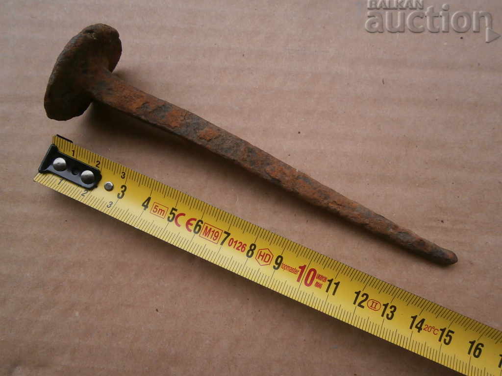 Auction Old wrought iron, nail, wrought iron Auction Old wrought iron, nail, wrought iron