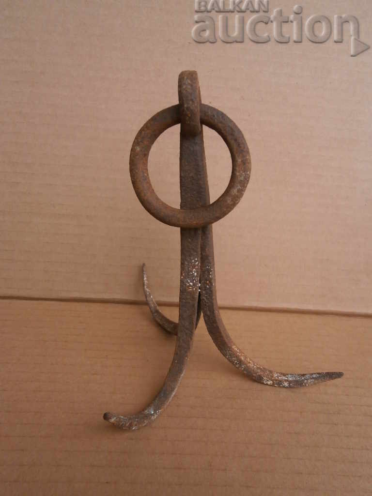 old forged hook hook anchor with price 41.00 BGN | € 20.96